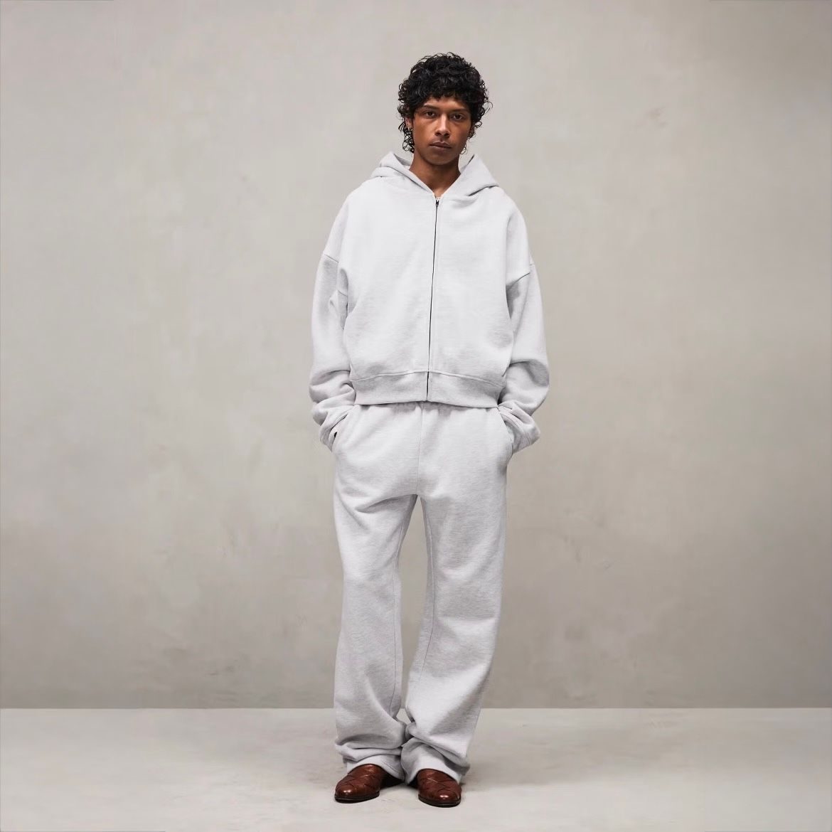 【残りわずか】Straight Leg Sweat Pant