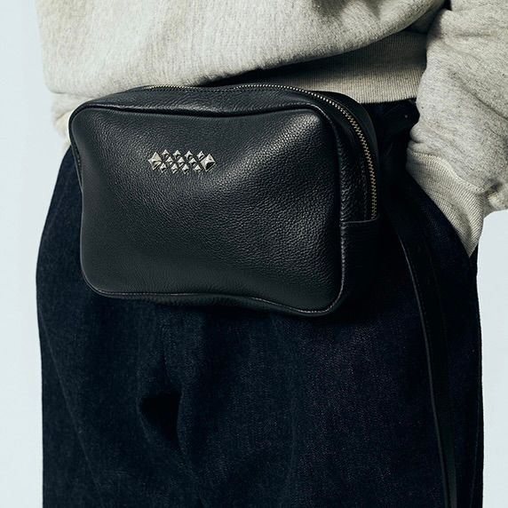 【残り一点】Studs Leather Body Bag