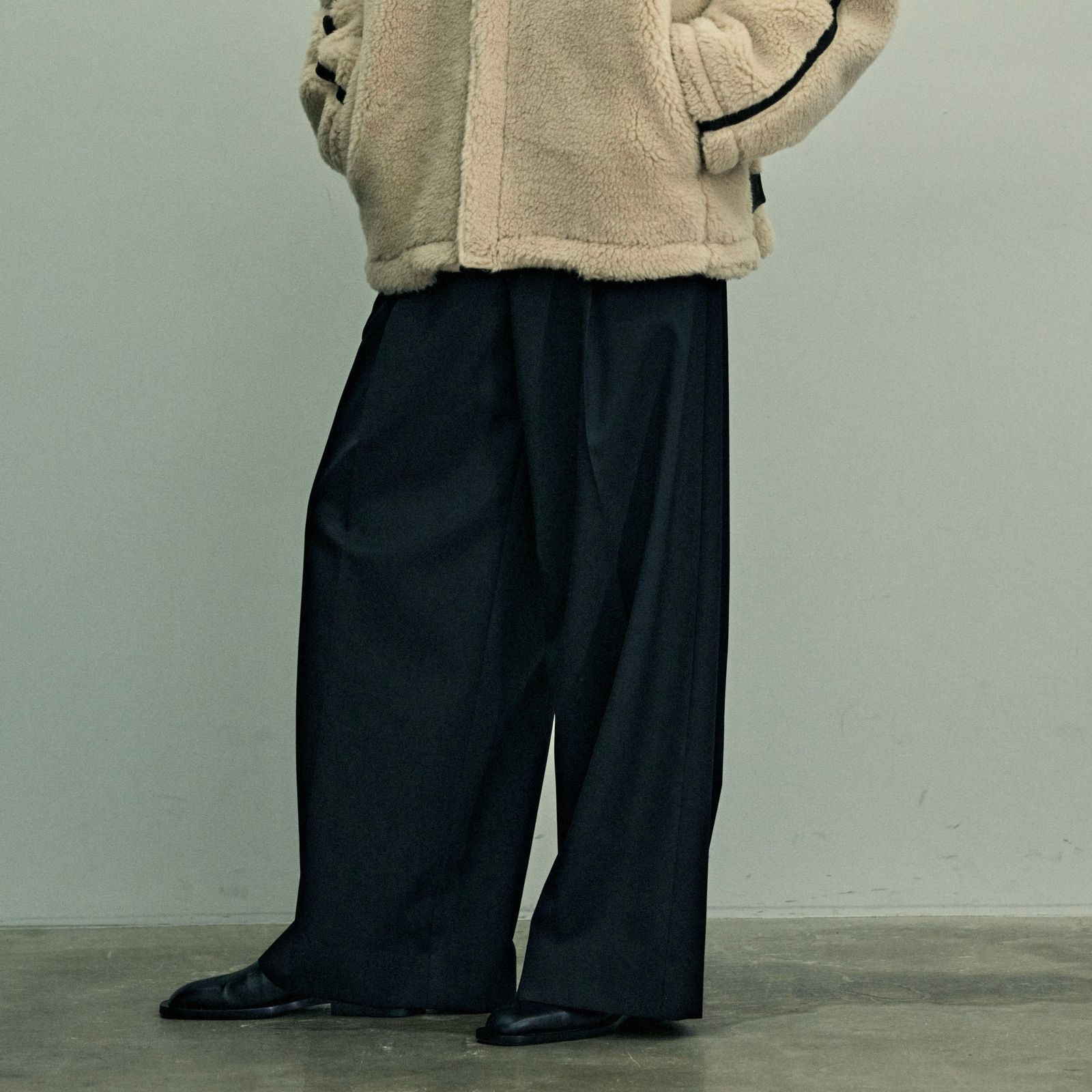 サイズLの出品ですstein Extra Wide Trousers サイズL