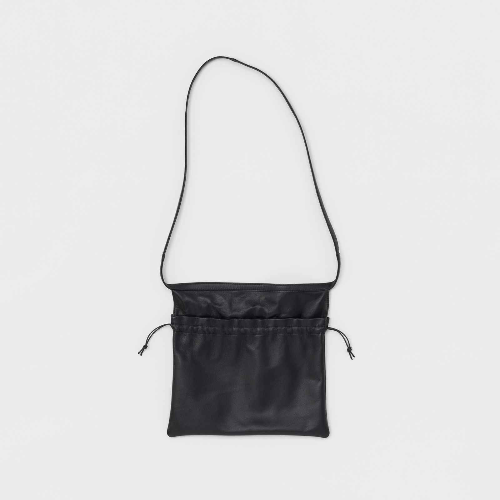 美品 Hender Scheme red cross bag small バッグ Hender Scheme - 【次回入荷8月中旬予定】Cow Red Cross Bag