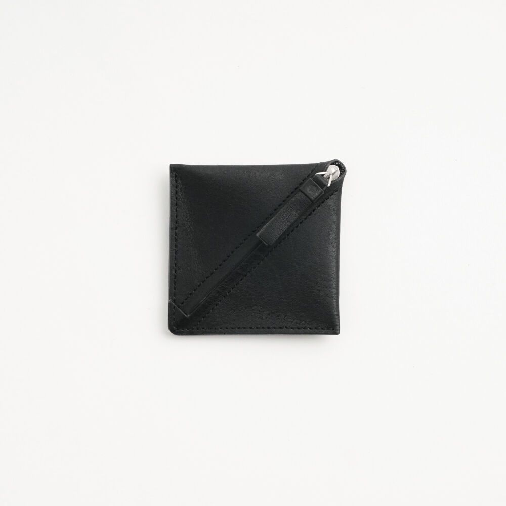 【残りわずか】Slant Coin Case