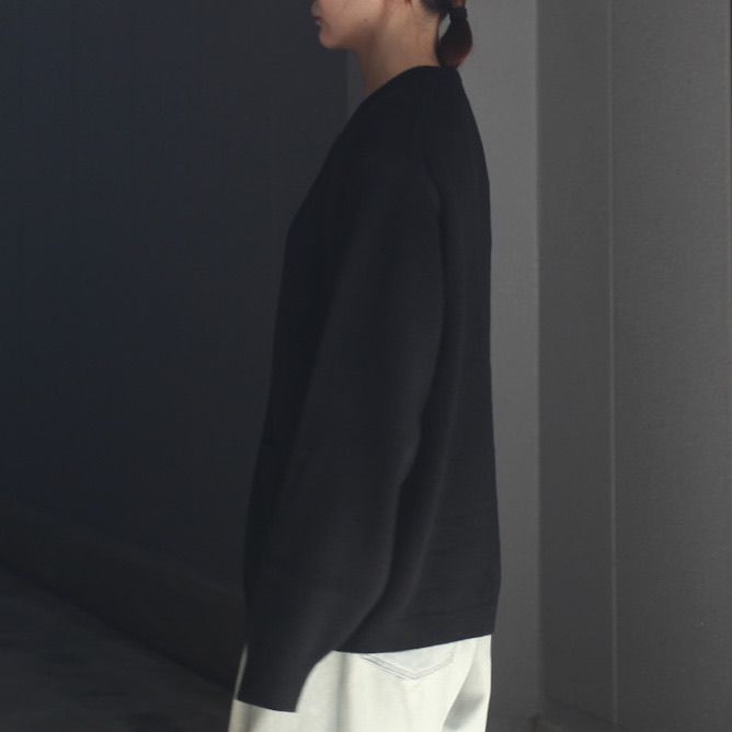 【残りわずか】Extra Fine Wool Knit Crew Neck Cardigan