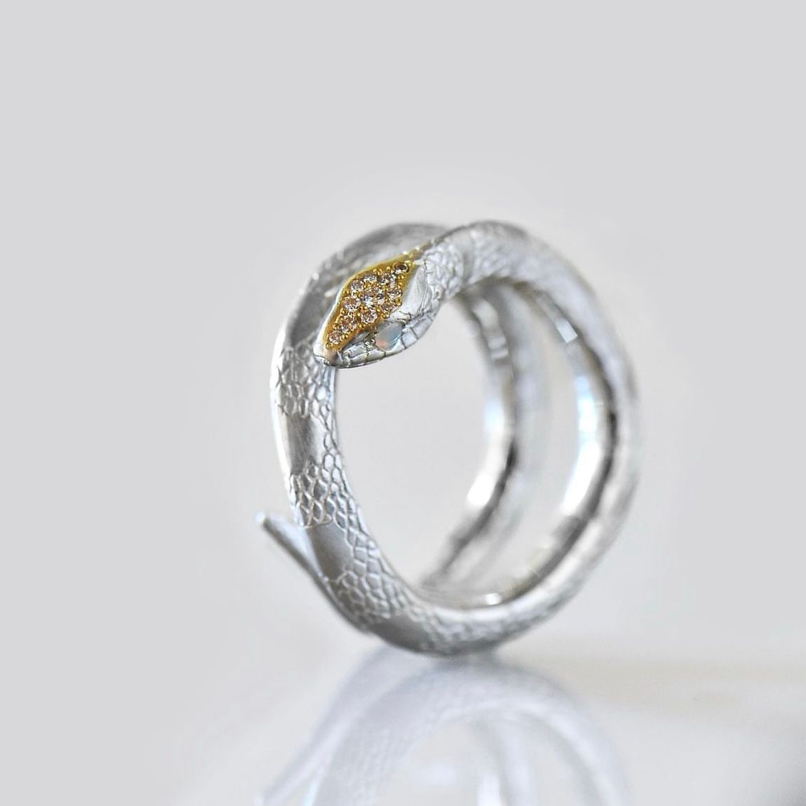 【お取り寄せ注文可能】キングスネークリング(SILVER×GOLD)