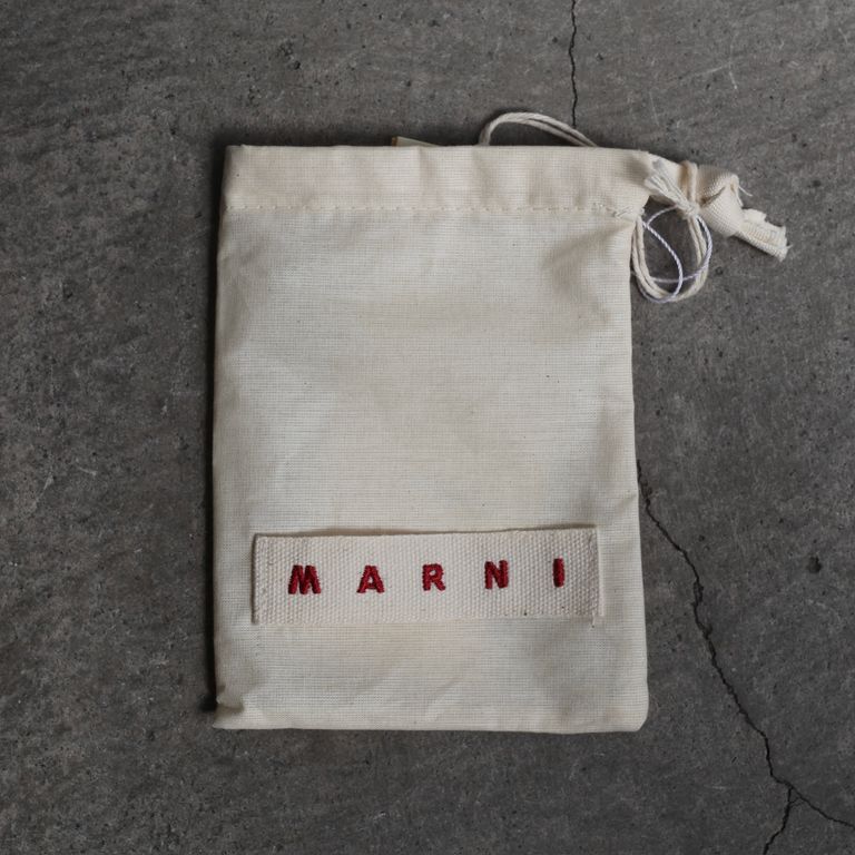 美品 】MARNI 遠い 21SS エナメルフラワーリング 13号 匿名配送