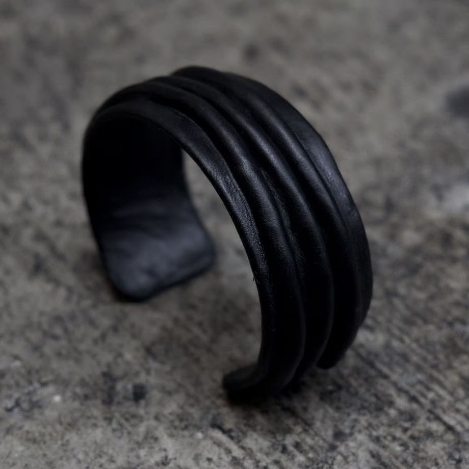 【お取り寄せ注文可能】Ridge Bangle Narrow