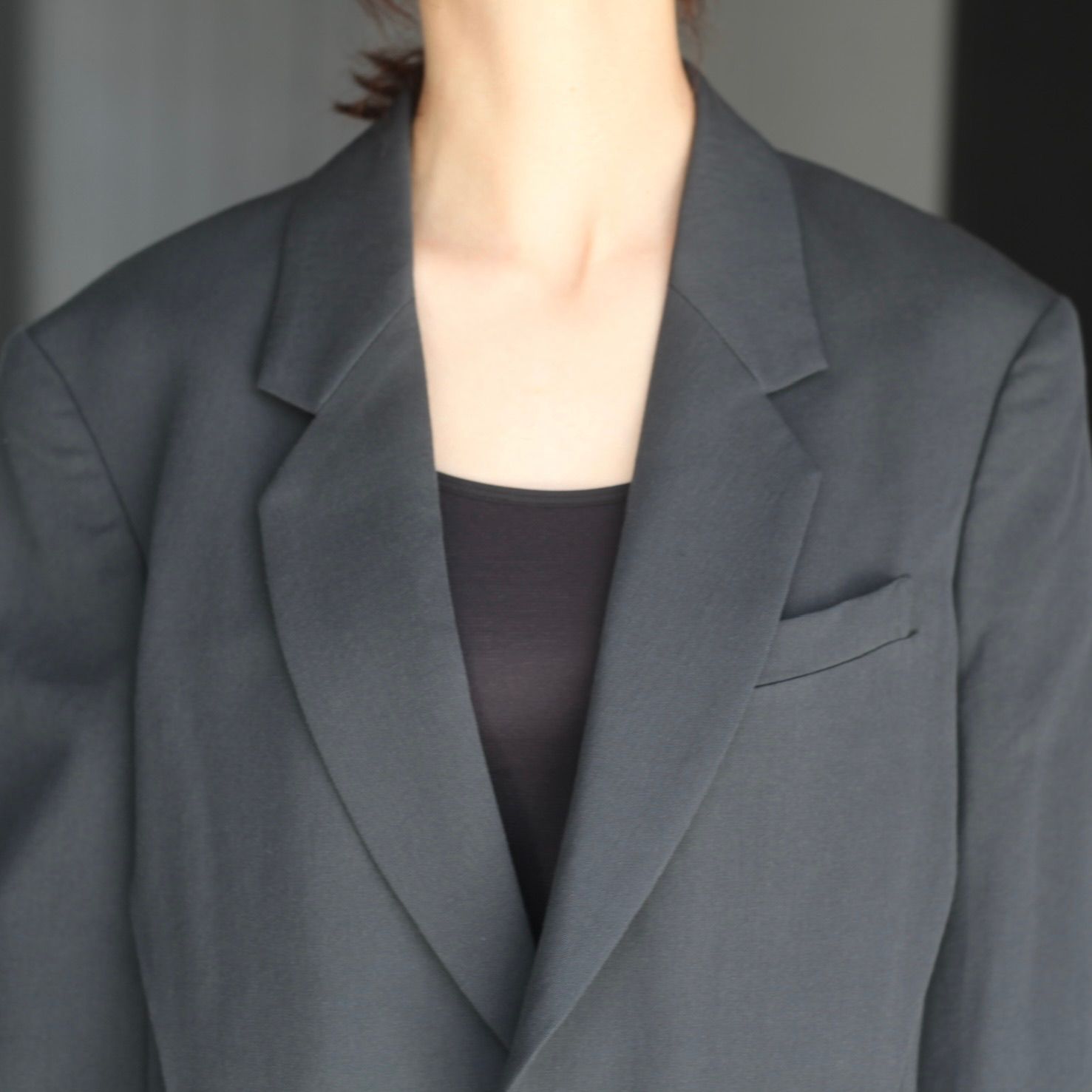 ★送料・関税込★OPEN YY★SINGLE-BREASTED BLAZER★ブレザー★ Women's Petite Single Breasted Blazer with Shine | Rafaella