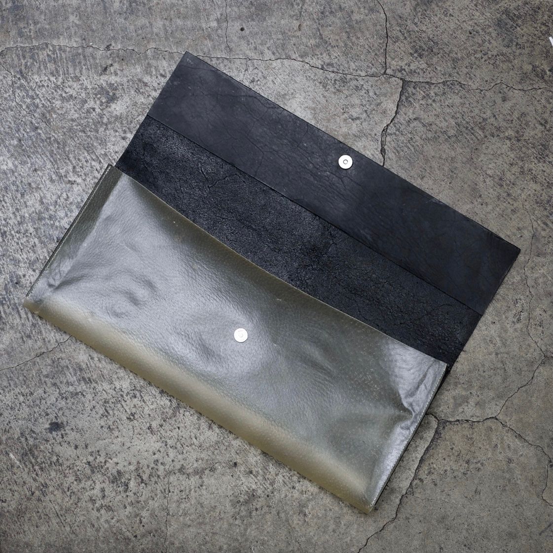 【お取り寄せ注文可能】Transparent Clutch Bag