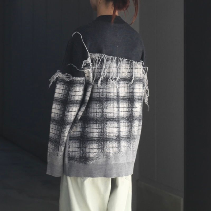 【残り一点】Black And Grey Plaid Gradient Sweatshirt