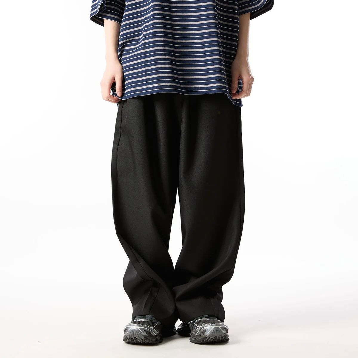 【残り一点】3Tuck Easy Trousers