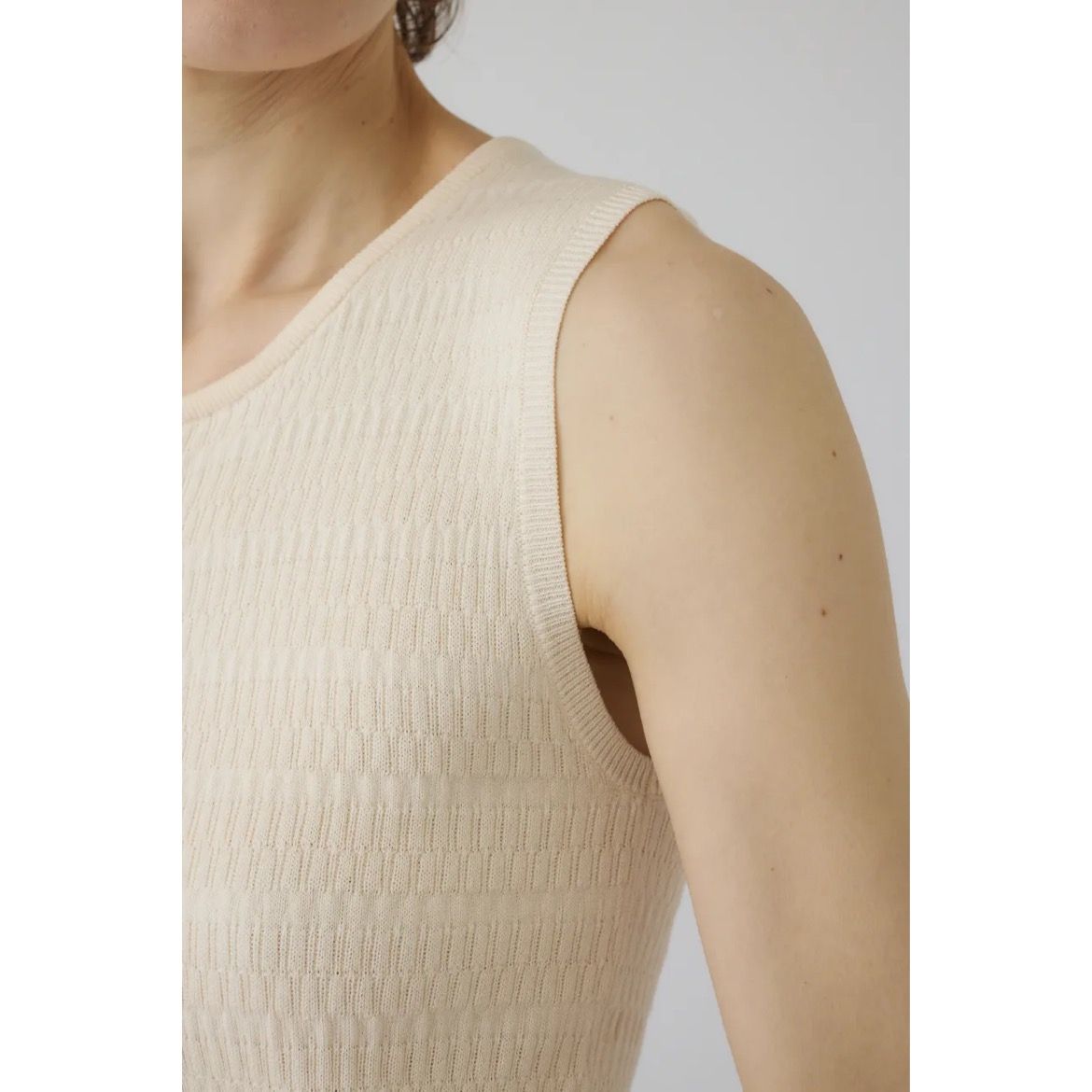 【残り一点】Round Neck Hook Tank