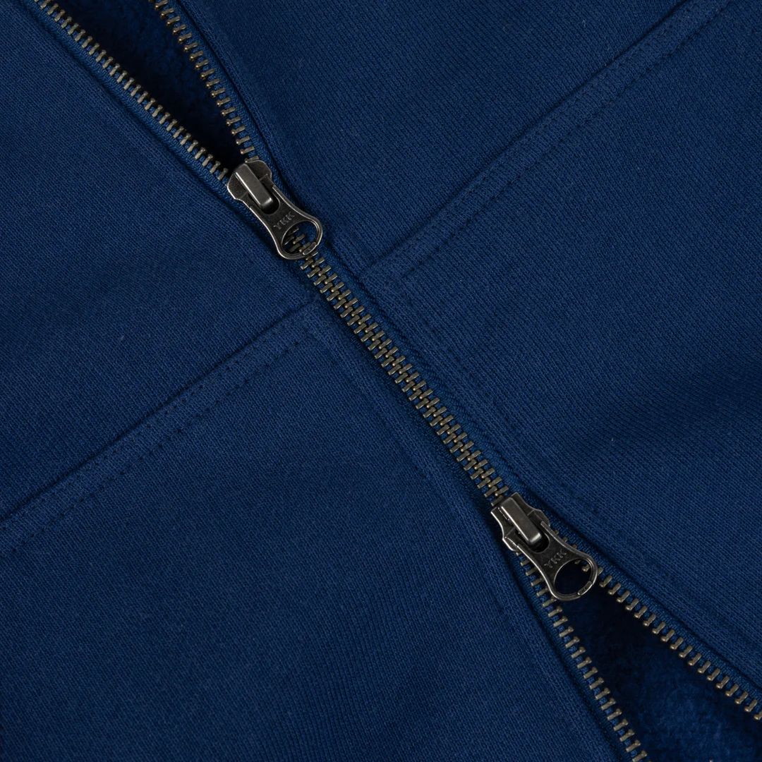 【残りわずか】Classic Small Logo Zip Hoodie