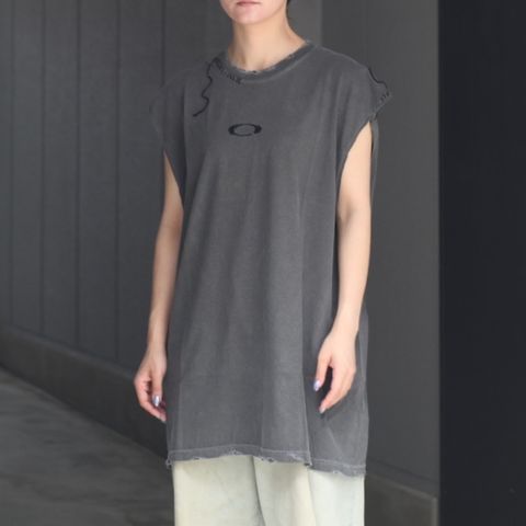 【残りわずか】Inactive Sleeveless With Repaired