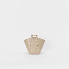 【次回入荷9月下旬予定】Assemble Pyramid Bag_S(BEIGE)