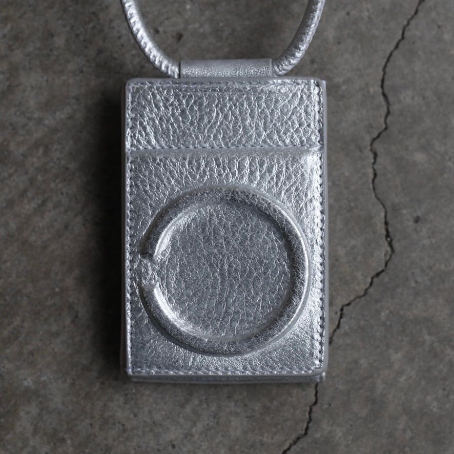 【再販売通知受付可能】レザーストラップ付ウォレット(SILVER)