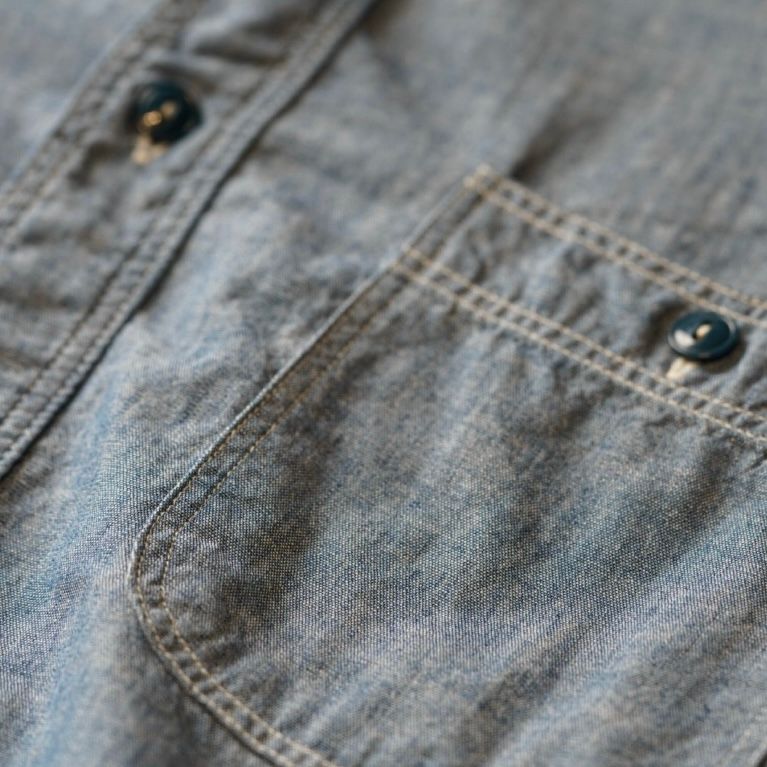 【残りわずか】Chambray Work Shirt