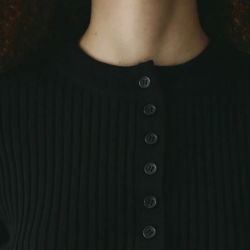 【残り一点】Henley Neck Knit Tops