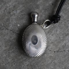【残り一点】Victorian Perfume Bottle Necklace