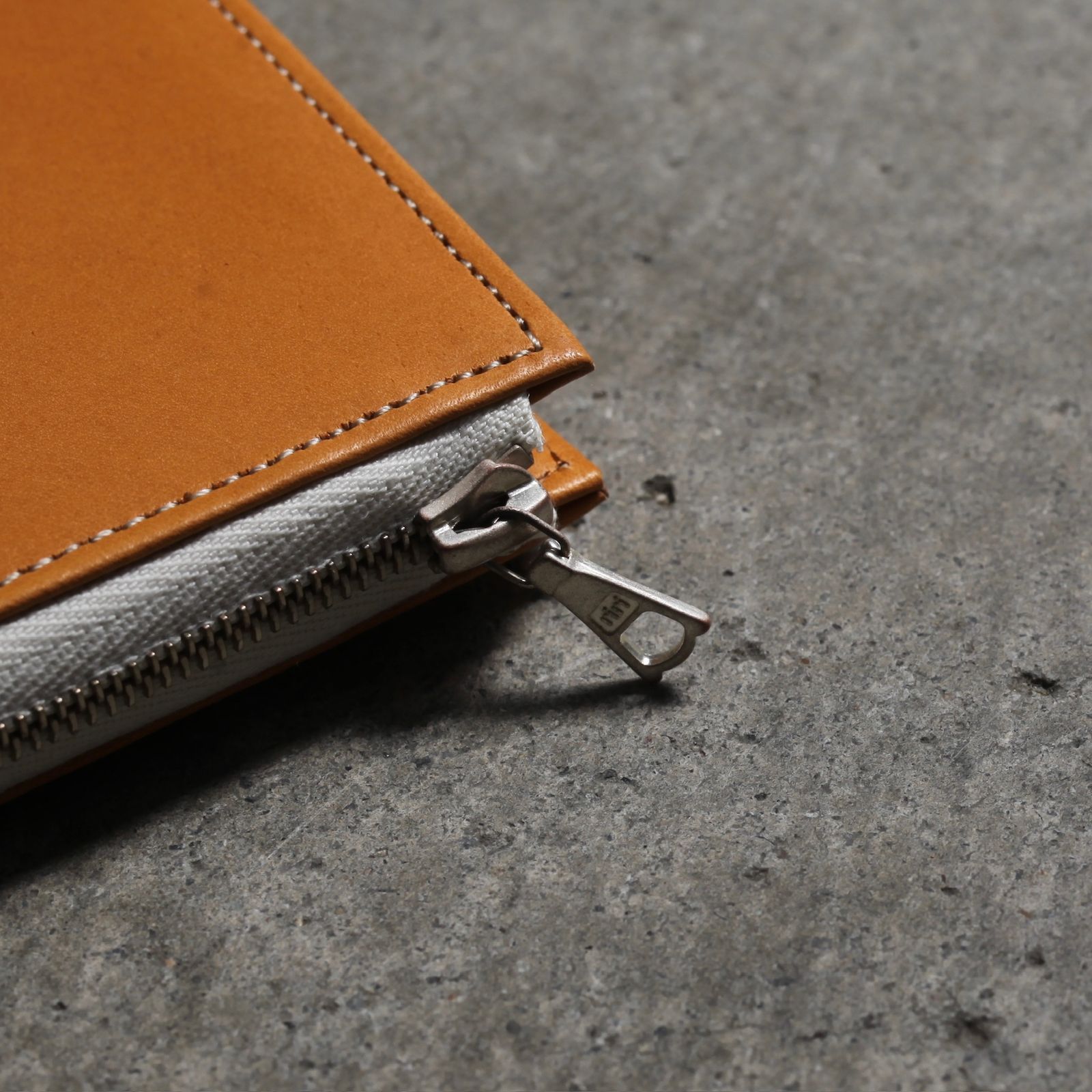 【残り一点】L Midle Purse(KIP)