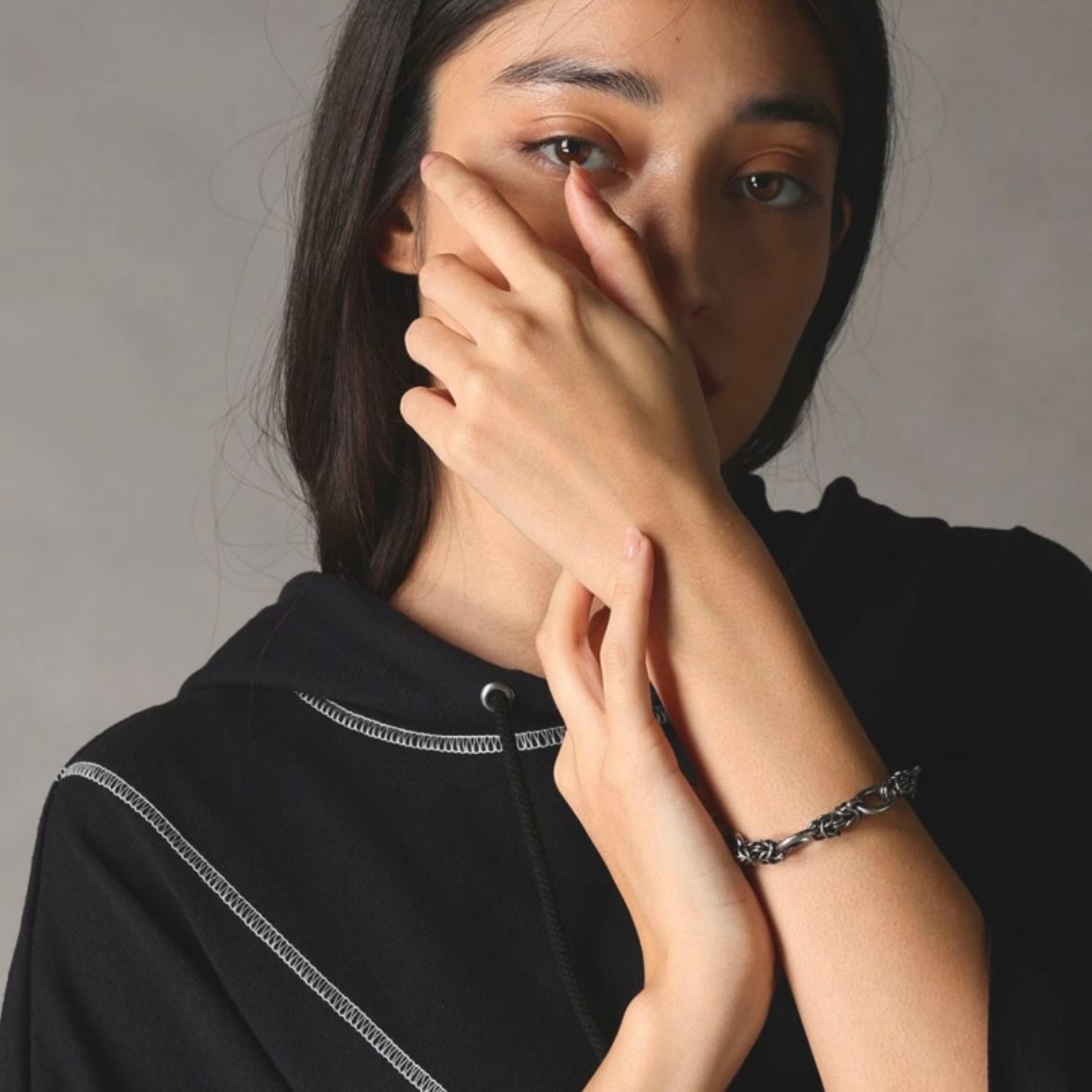 【残り一点】丸カン連結ブレスレット(BLACK)