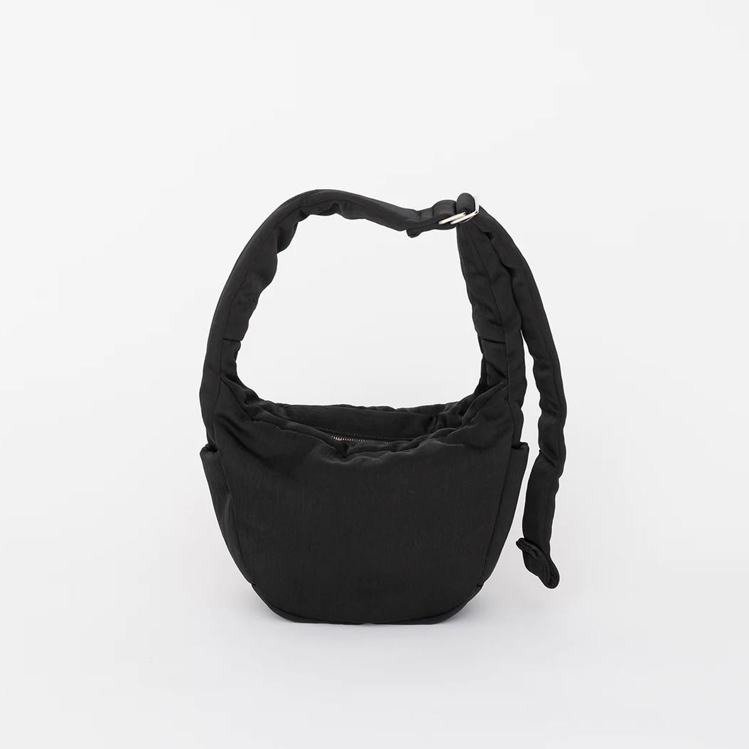 【再販売通知受付可能】Annie Puffer Town Moon Bag(CERATO BRIGHT)