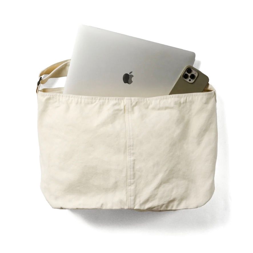 【残りわずか】Canvas Messenger Bag