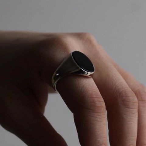 【お取り寄せ注文可能】Signet Oval Ring XL(ONYX)