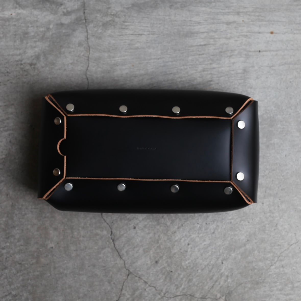 【次回入荷9月下旬予定】Assemble Tissue Case(BLACK)
