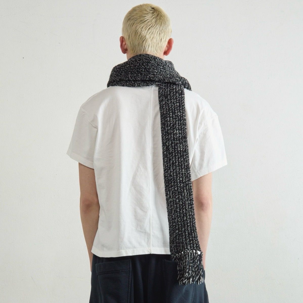 【残りわずか】Narrow Extra Long Muffler