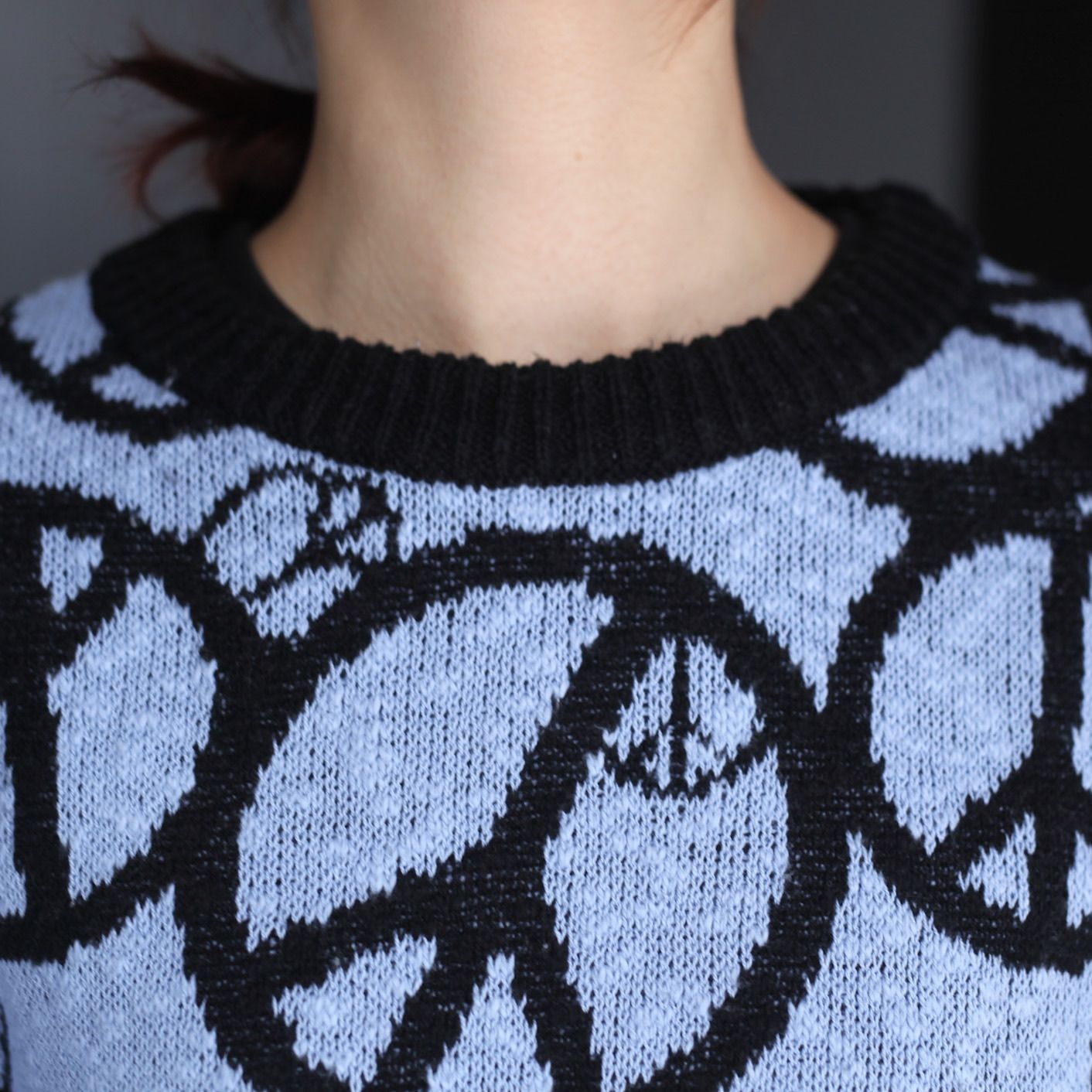 【残り一点】 Peace Crewneck Knit