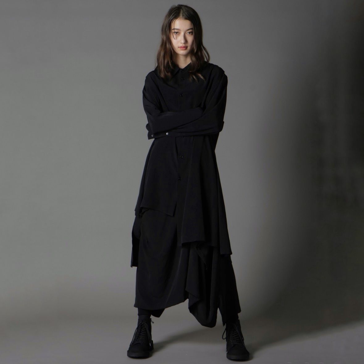 【残り一点】Asymmetry Shirt