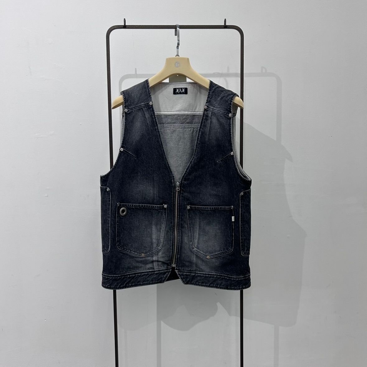 【残り一点】Aged Denim Vest