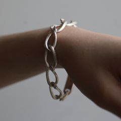 【お取り寄せ注文可能】蛇チェーンブレスレット(SILVER)