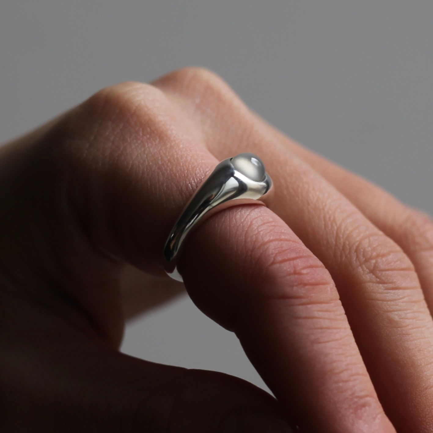 【再販売通知受付可能】Moon Stone Thin Ring(SILVER)