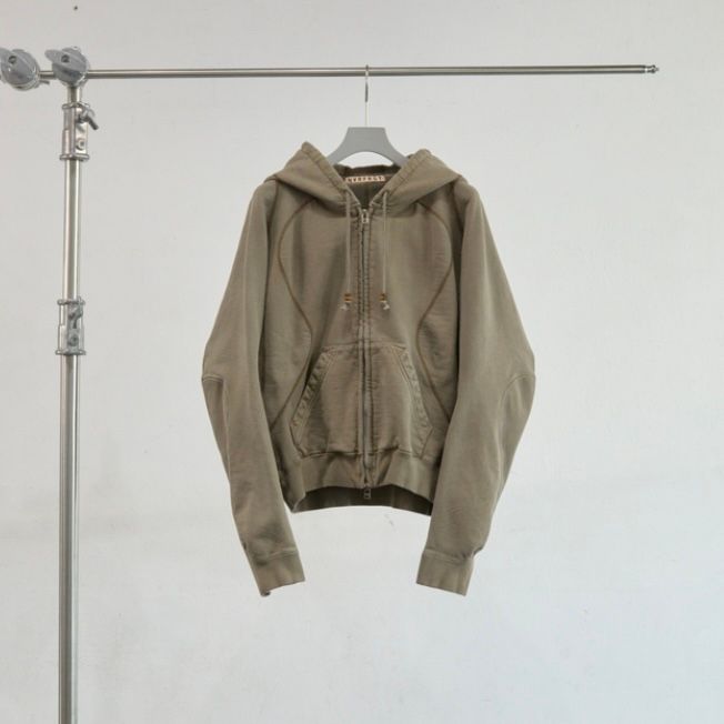 【残りわずか】Paneled Zip Up Hoodie