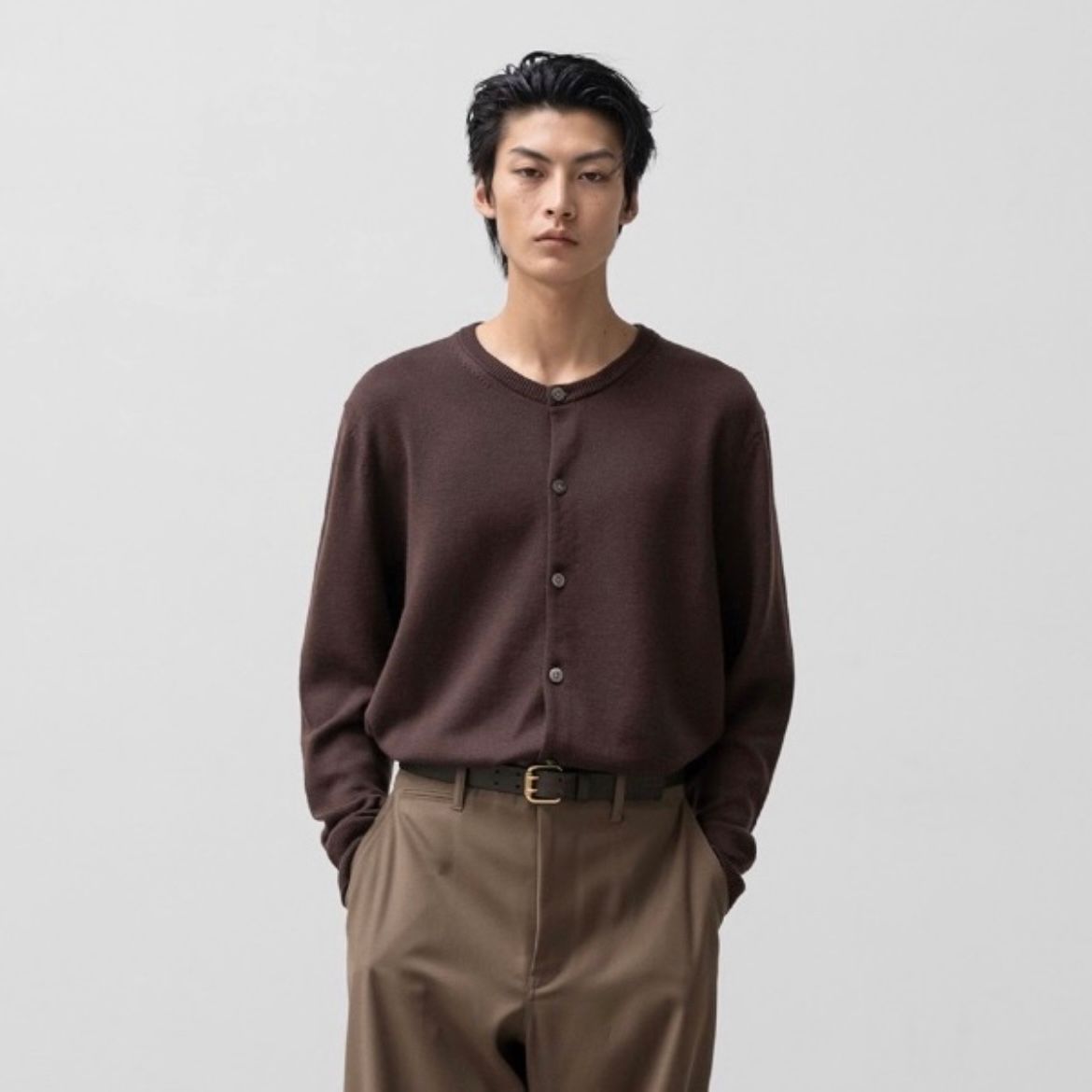 【残り一点】Solid Round Neck Cardigan