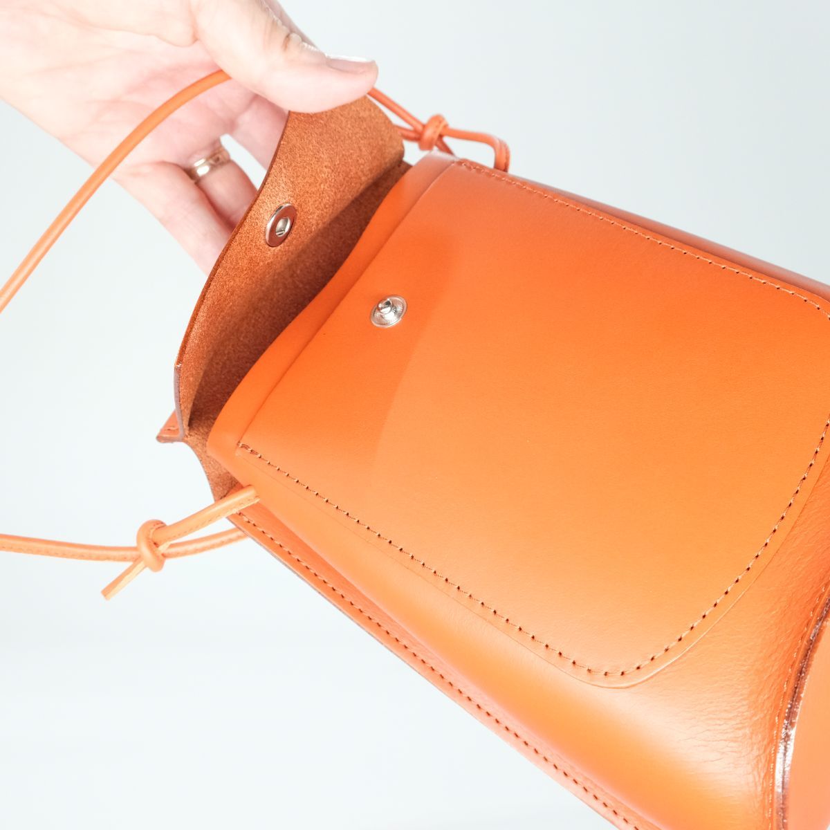 【残りわずか】Bent Pouch