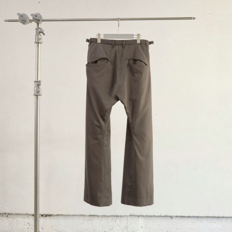 【残り一点】2Tucked Curved Leg Trousers