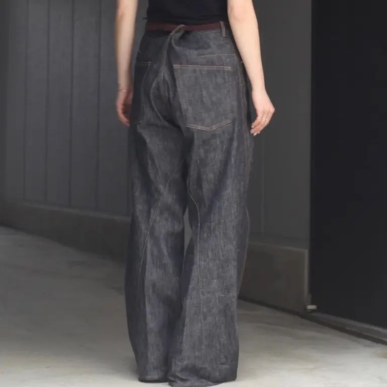 【残りわずか】3D Twisted Wide Leg Jeans