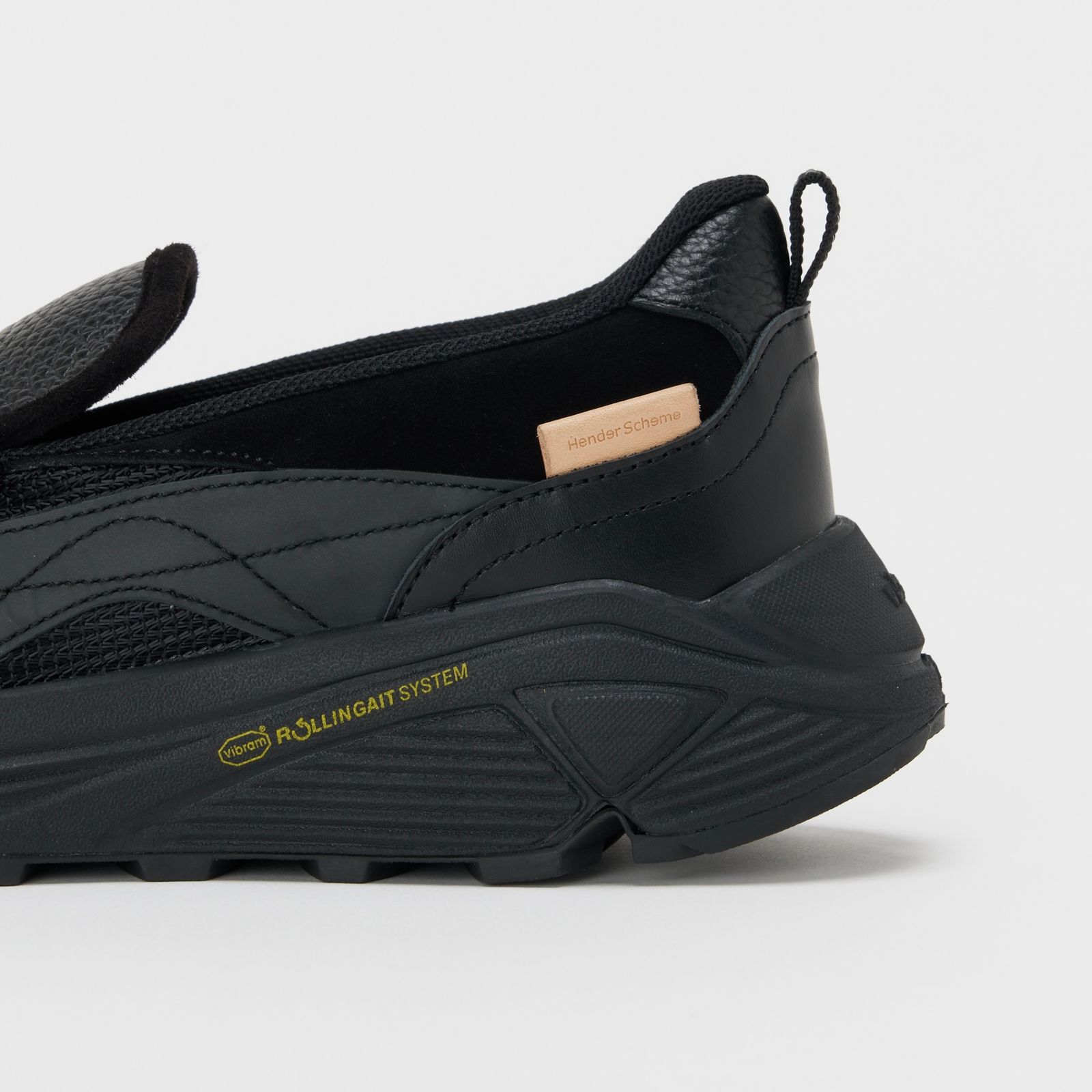 【次回入荷12月中旬予定】Polar Loafer(BLACK)