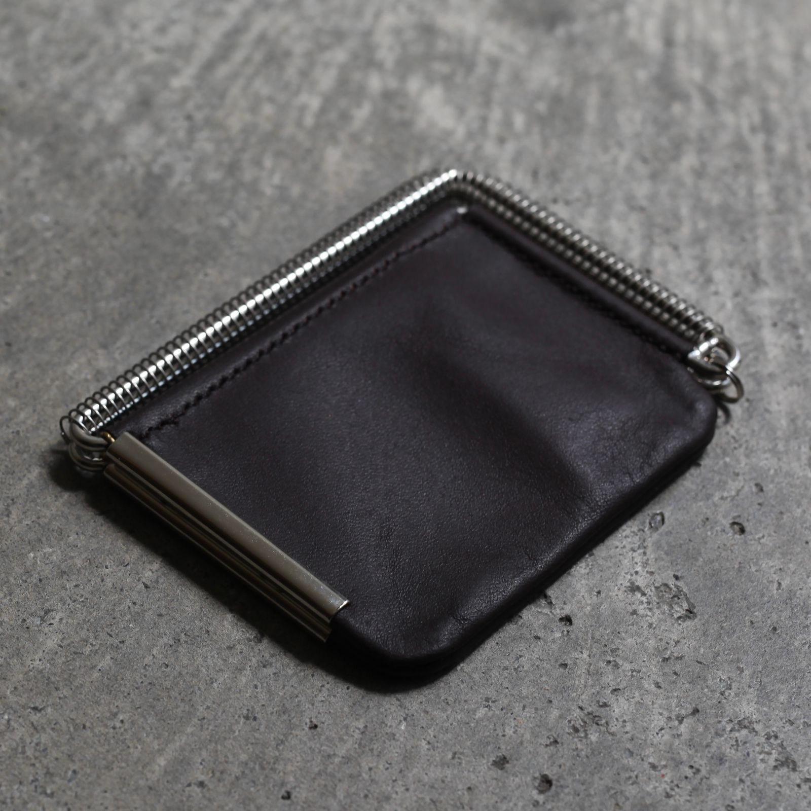 【残り一点】Coil Spring Coin Case(HOOKE_COW)