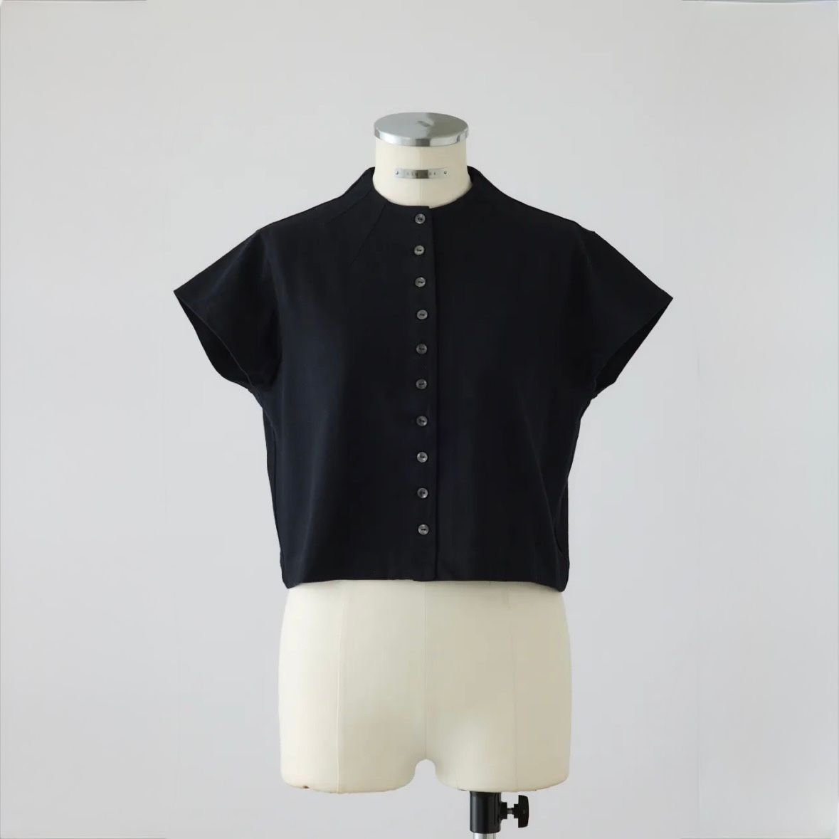 【残り一点】Neck Darts Cut Tops