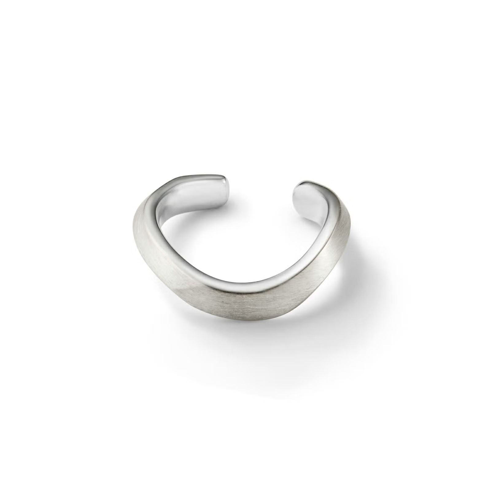 【お取り寄せ注文可能】Curved Frost Ear Cuff