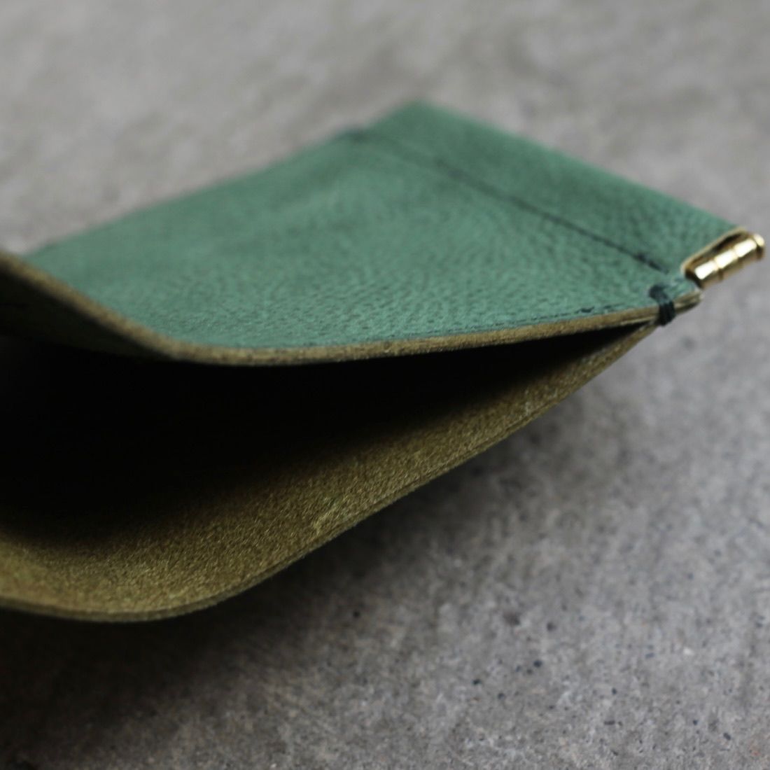 【再販売通知受付可能】Clasp Wallet(GREEN)