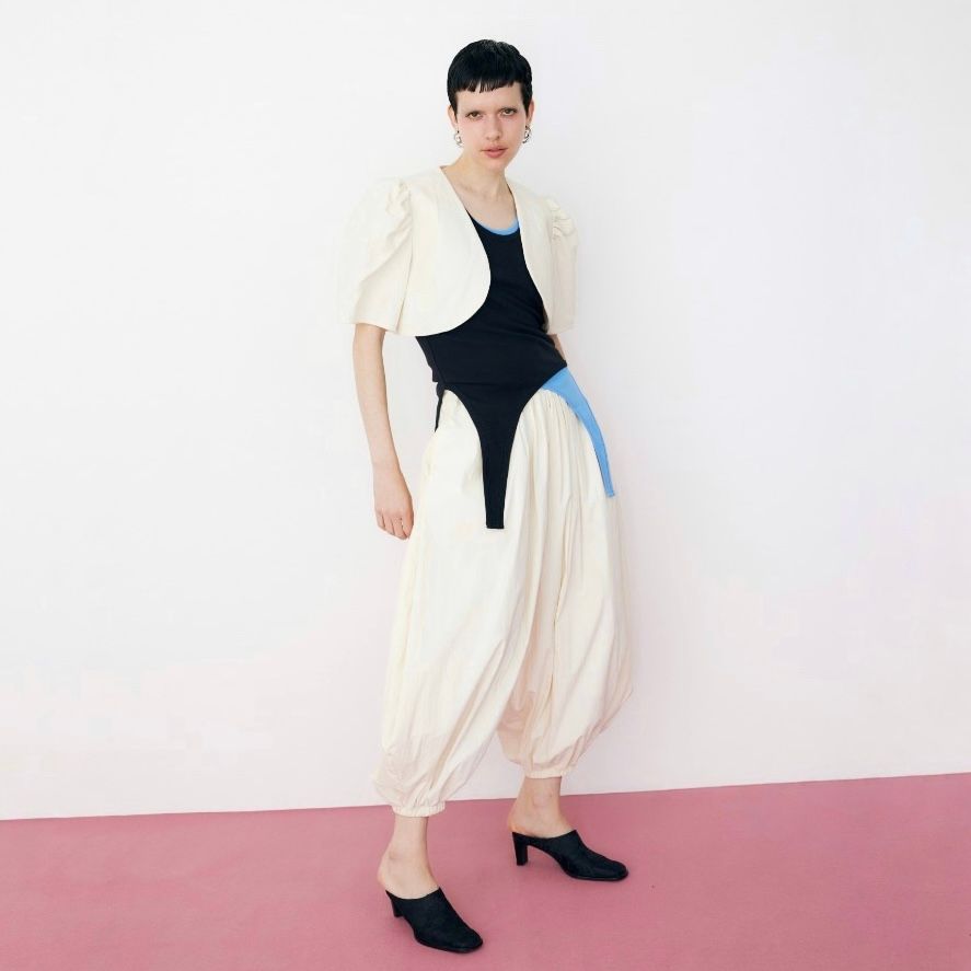 【残りわずか】Puff Sleeve Short Tops