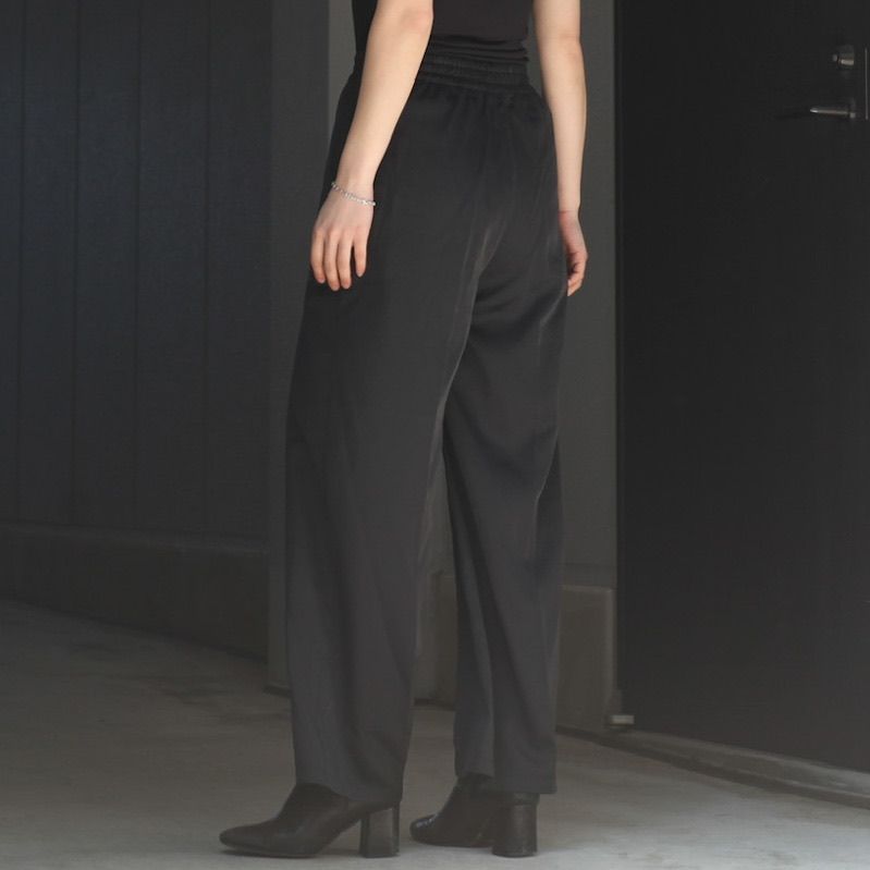 【残り一点】Center Press Satin Pants