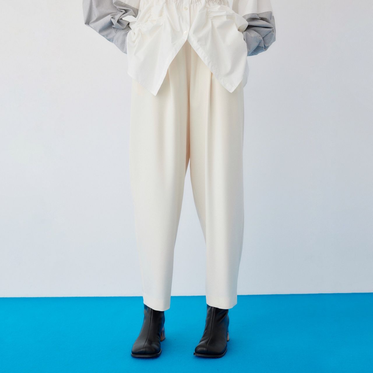 【残り一点】Relaxed Form Pants