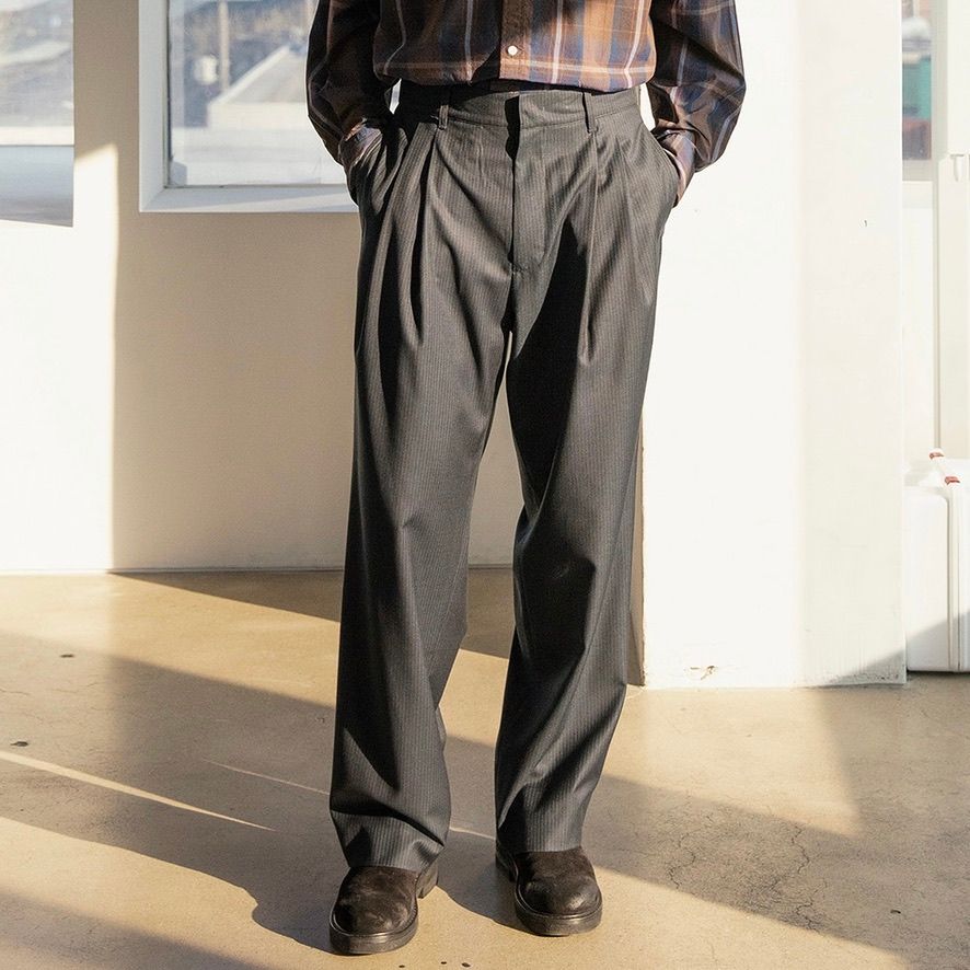 【残り一点】Narrow Stripe Tapered Slacks