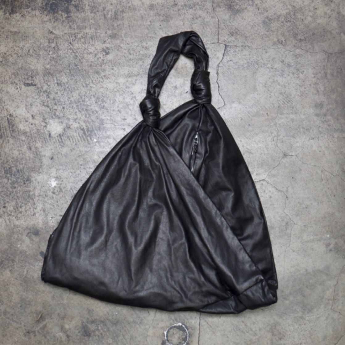 【お取り寄せ注文可能】Shoulder Bag(SMALL TRIANGLE)