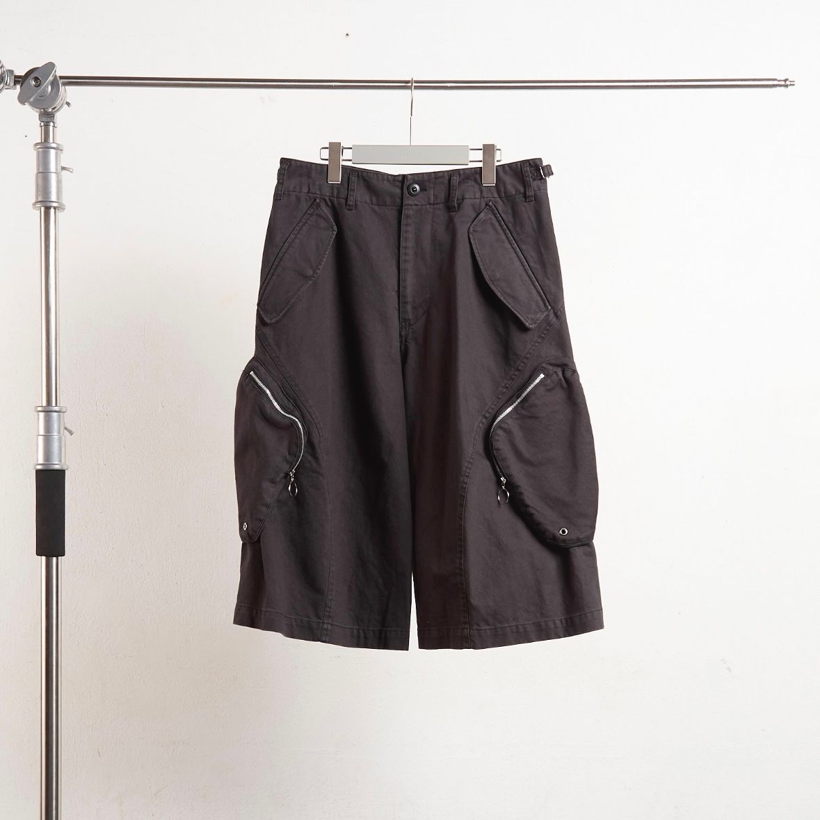 NVRFRGT - 【残りわずか】3D Twisted Cargo Shorts | ACRMTSM