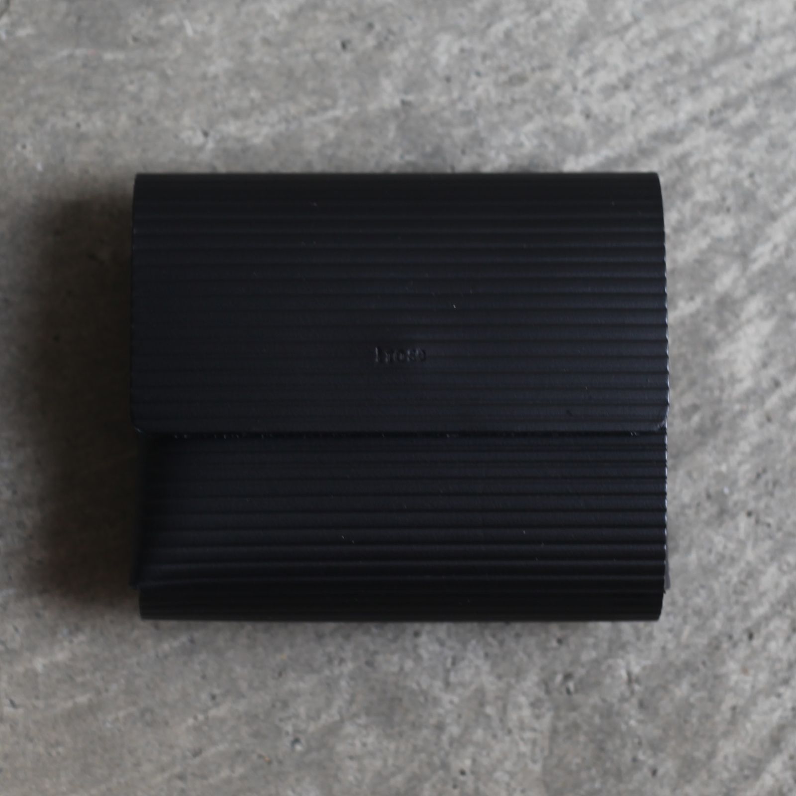 【再販売通知受付可能】Cardboard Short Wallet